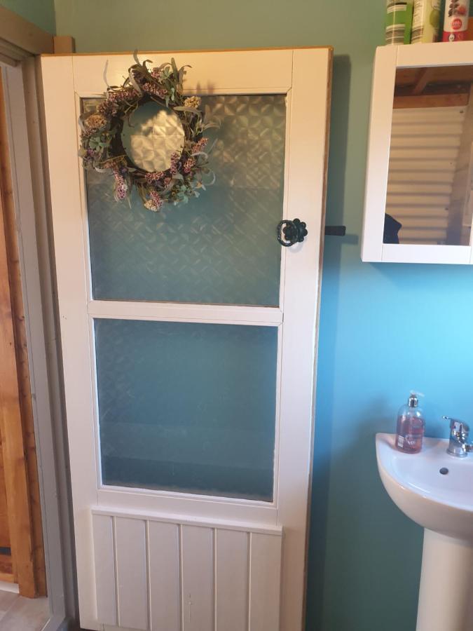Sallys Cabin Kilcolgan ภายนอก รูปภาพ